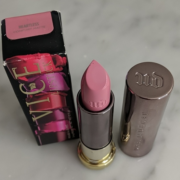 urban decay heartless lipstick